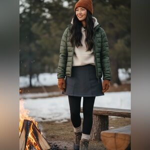 ATHLETA Blizzard Fleeced Line Skirt Charcoal Layering Hiking Cabin Bon Fire Gorp